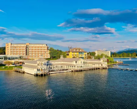 Werzers Hotel Resort Pörtschach Hotels in Portschach am Worthersee