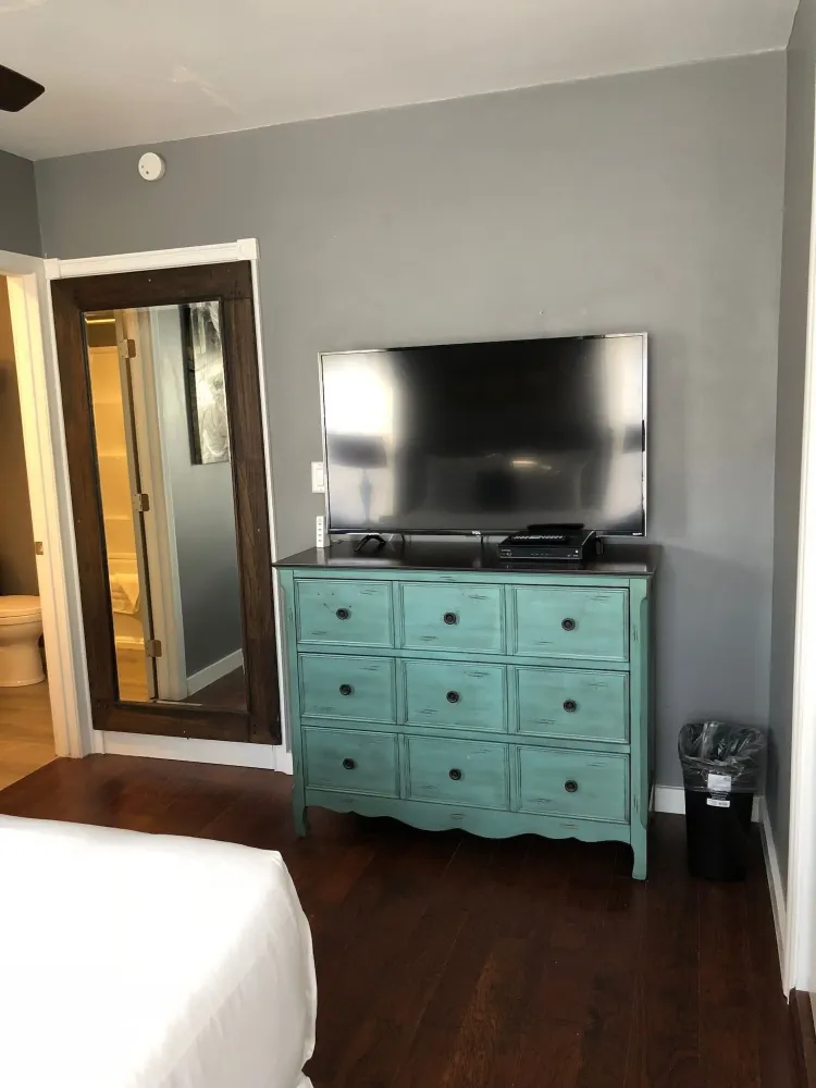 New Haven Inn Rooms Photos