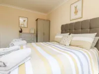 Owls Roost Hotels in Budock