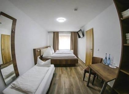 Look Hotel & Rooms