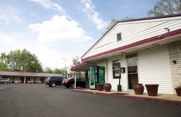 高地人汽車旅館