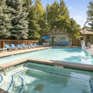 901 Crazy Horse Circle Condo