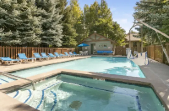 901 Crazy Horse Circle Condo