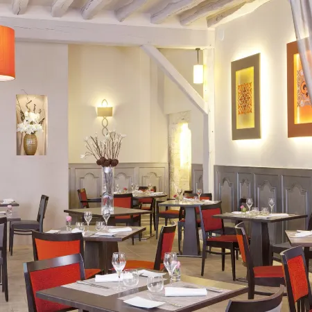 Hôtel Aux Vieux Remparts