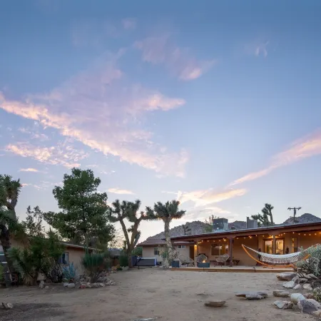 Sukha Life Retreat - Beautiful Views, Close to Jtnp W/Hot Tub! 2 Bedroom Home by RedAwning