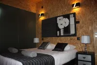 Acquavilla Hotels in Mata Mourisca