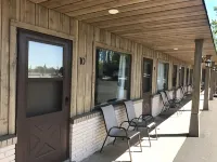Aqua Aire Inn & Suites Hotels in Oneida County