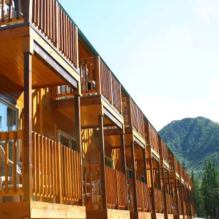 Denali Grizzly Bear Resort
