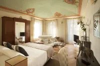 Borgo Ramezzana Country House Hotels in Bianze