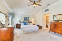Pet-friendly Villages Home, Walk to Golf & Pool! - 4-Star