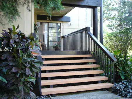 Princeville Townhouse with Views, Large Pool, Walk to Beach, Near Hanalei!