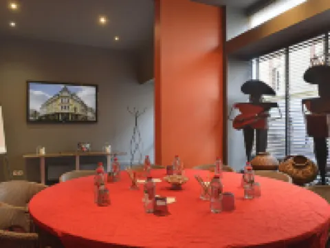 Logis Hôtels le Saint Georges Hotels in Vendôme