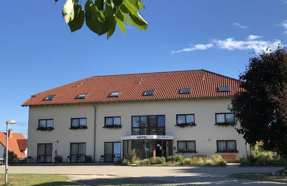 祖爾克奈尼酒店