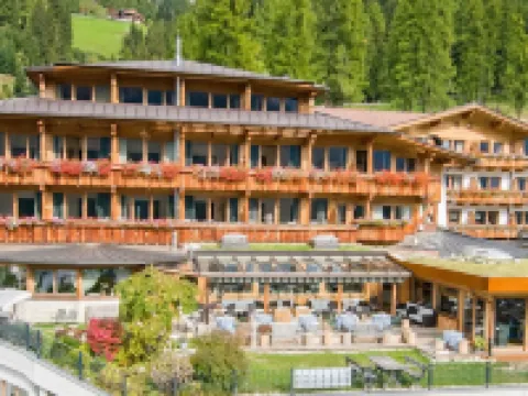 Berghotel - Sexten Hotels in Sesto