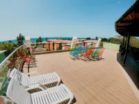 Room2Board Hostel and Surf School Hotels in Jaco