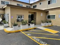 Grand Inn - parking
