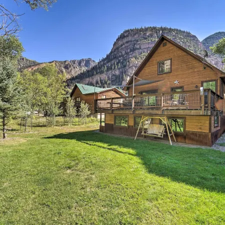 Updated Mtn Home w/ Deck on Uncompahgre River
