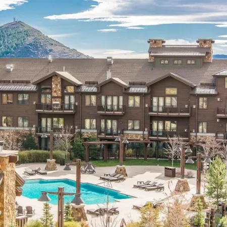 Park City Townhouse w/ Luxurious Amenities!