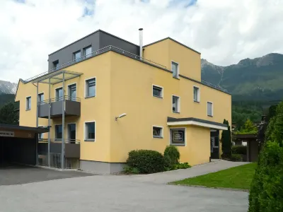 Edith Hôtels à proximité de : Städtische Galerie Theodor von Hörmann