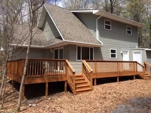 Beautiful Home Minutes Away From Many Attractions