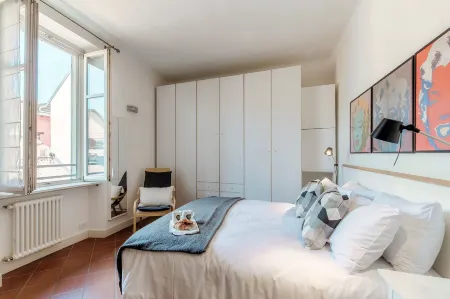 Flipping Flat - by MyHomeInComo