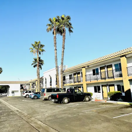 Casa Blanca Express & Suites Cypress Buena Park - Anaheim Area