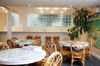 Sandpiper Beach Club