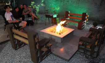 Pousada Captain Morgan Pontal do Sul com Piscina