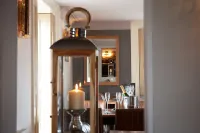 Broom Hall Inn Hotels in Coughton