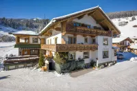 Anja's Schönblick - Bed & Breakfast - Parking