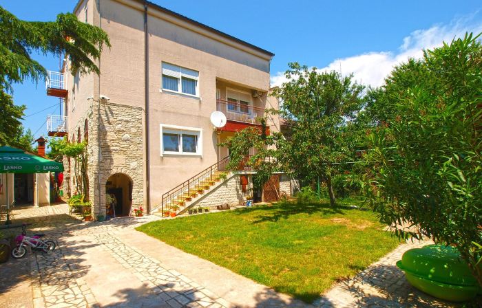 Apartment 1804