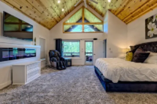 5 All King BRs-Bridesmaid Spa & Glam Suite, Sauna, Chef, 10+ Acres 3 mi. Helen