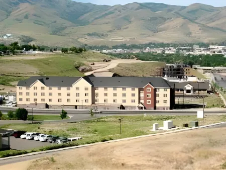TownePlace Suites Pocatello Отели рядом с достопримечательностью «Mountain View Event Center»