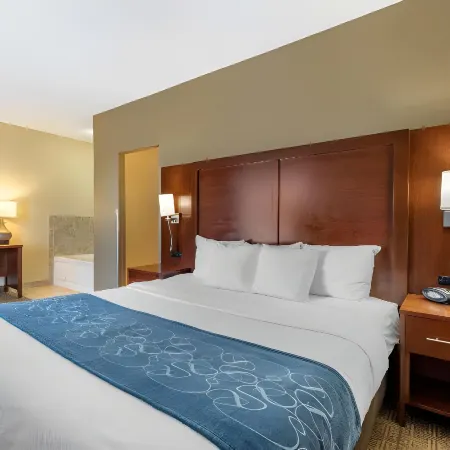 Comfort Suites