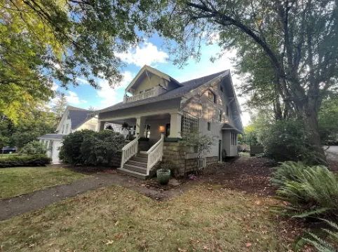 Columbia House - Near UO, Washburne Park & 4 blocks from Hayward Field