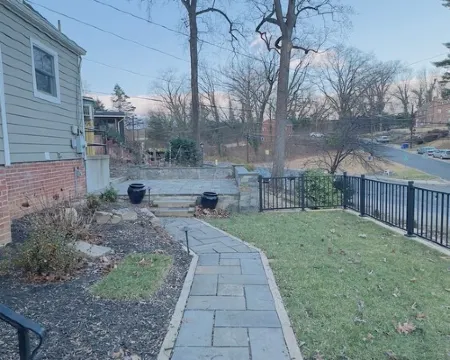 DC Metro: Cozy 4BR Cottage on a Hill - Pets allowed 銀泉酒店