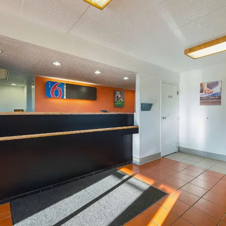 Days Inn by Wyndham Cincinnati I-71