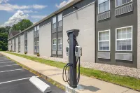 Best Western Mystic Hotel - Parking