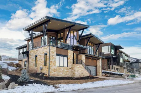 Mins to Deer Valley Lift Hot Tub Game Room Views 5Bdr Orion by AvantStay