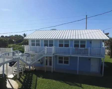 Direct Oceanfront with Secluded privacy 墨爾本海灘酒店