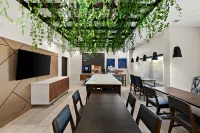 Holiday Inn Express & Suites RALEIGH NE - MEDICAL CTR AREA by IHG - breakfast