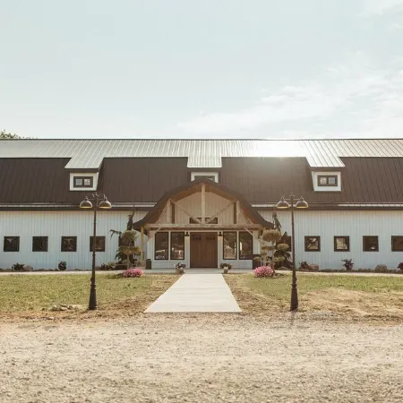 Welcome to The Huron Host in Port Austin!