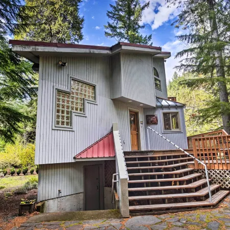 River Views, Private Hot Springs Tub, Forest, Deck