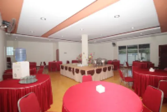 Caredek Hotel Hotel di Solok