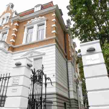 Luxury apartment in listed old villa 300m² garden, Cologne-Lindenthal Hotel Exterior