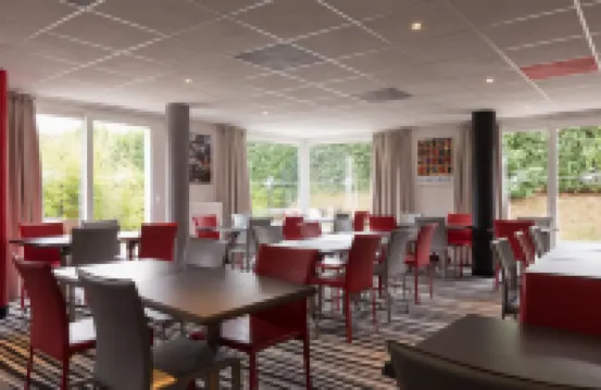 오리지널스 시티, 호텔 아카딘, 르 뇌부르