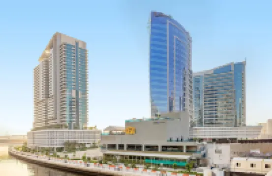 ラディソン ブル ホテル ドバイ カナル ビュー MMAC DESIGN ASSOCIATES周辺のホテル