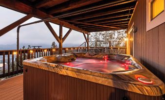 Hot Tub Fire Pit Game Room Amazing Deck Views Sky Canyon Lodge by AvantStay