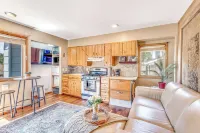 Quaint Carmel - Bungalow Close to Beach