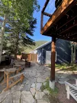 Ski Season Special! Downtown, Parking, Steps from Nordic Center&Mountain Shuttle